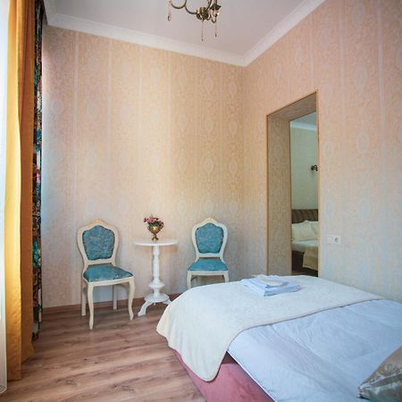 Borjomi Classic Hotel Ngoại thất bức ảnh