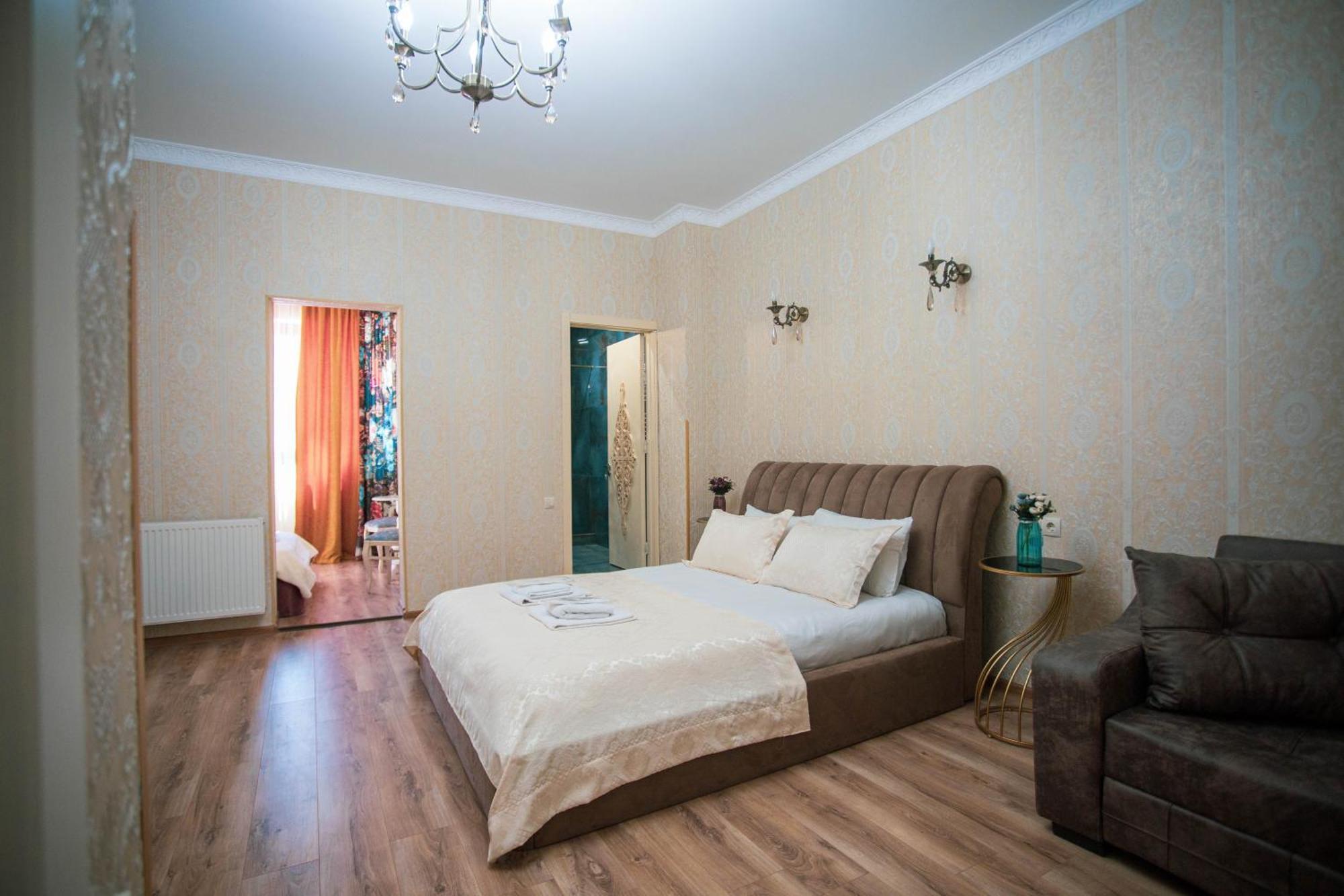 Borjomi Classic Hotel Ngoại thất bức ảnh
