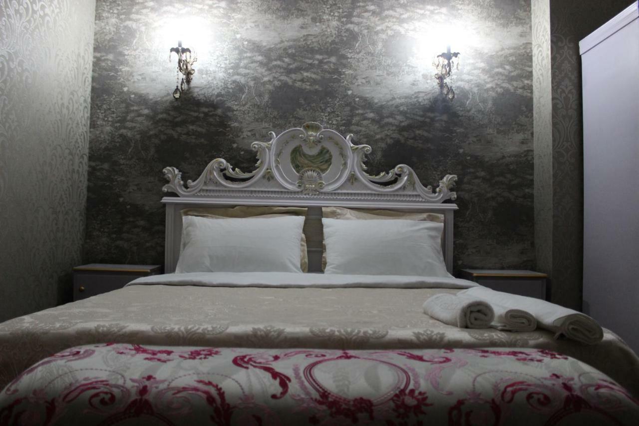 Borjomi Classic Hotel Ngoại thất bức ảnh