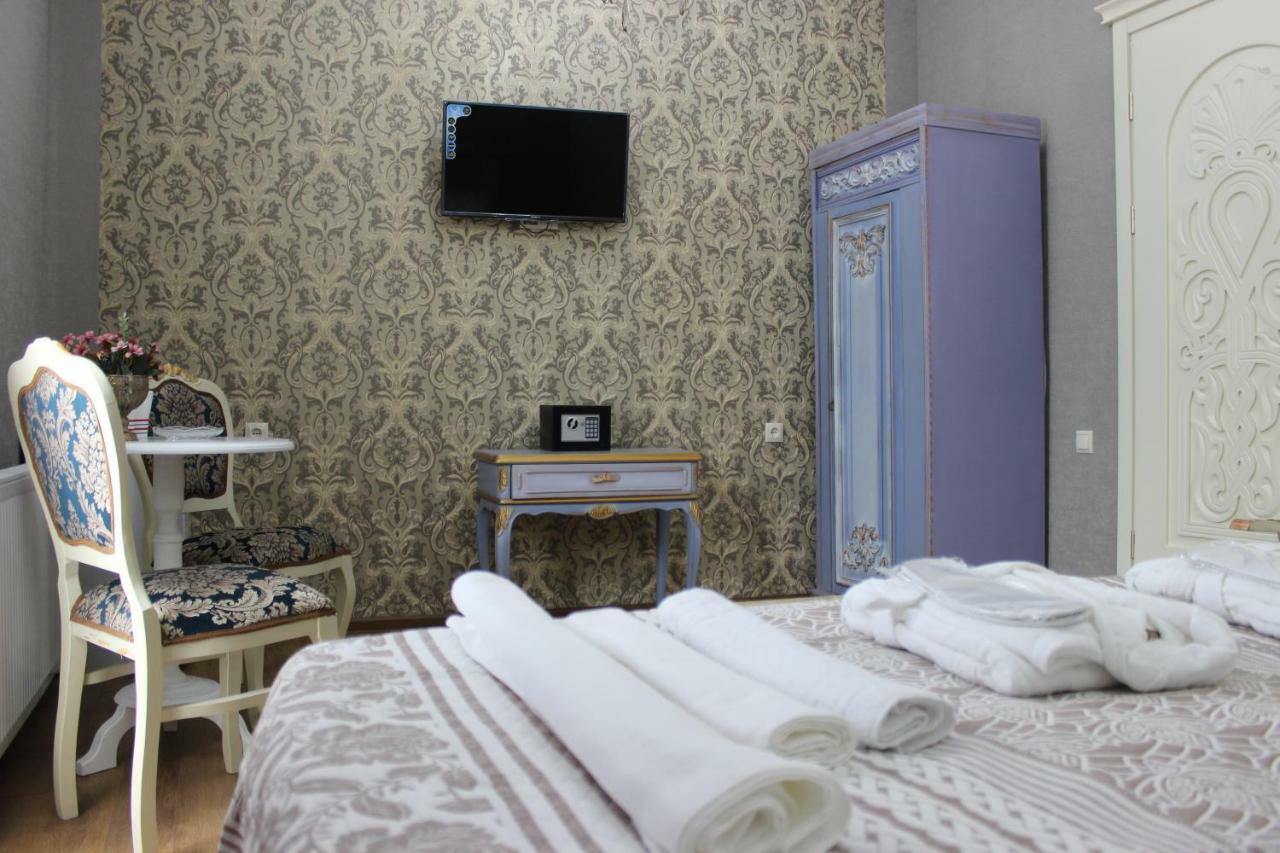 Borjomi Classic Hotel Ngoại thất bức ảnh