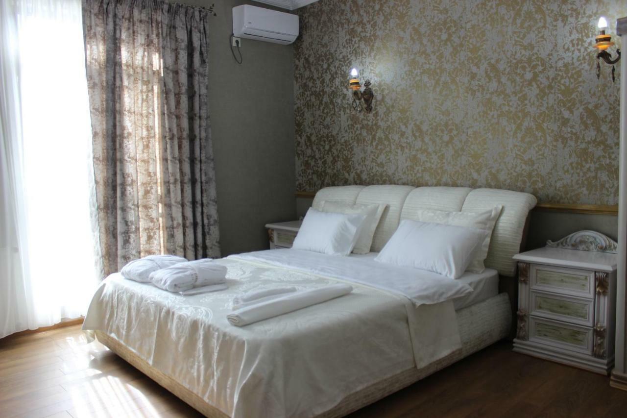 Borjomi Classic Hotel Ngoại thất bức ảnh