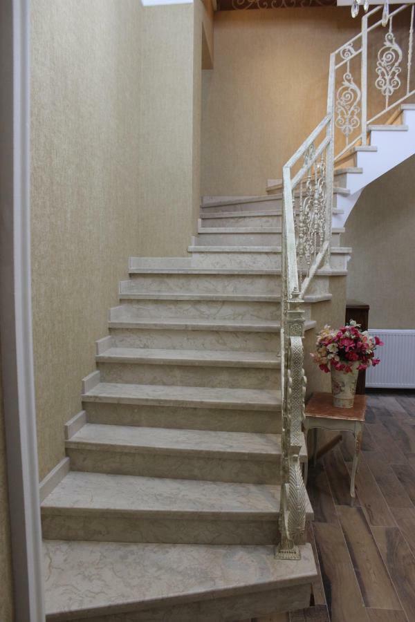 Borjomi Classic Hotel Ngoại thất bức ảnh