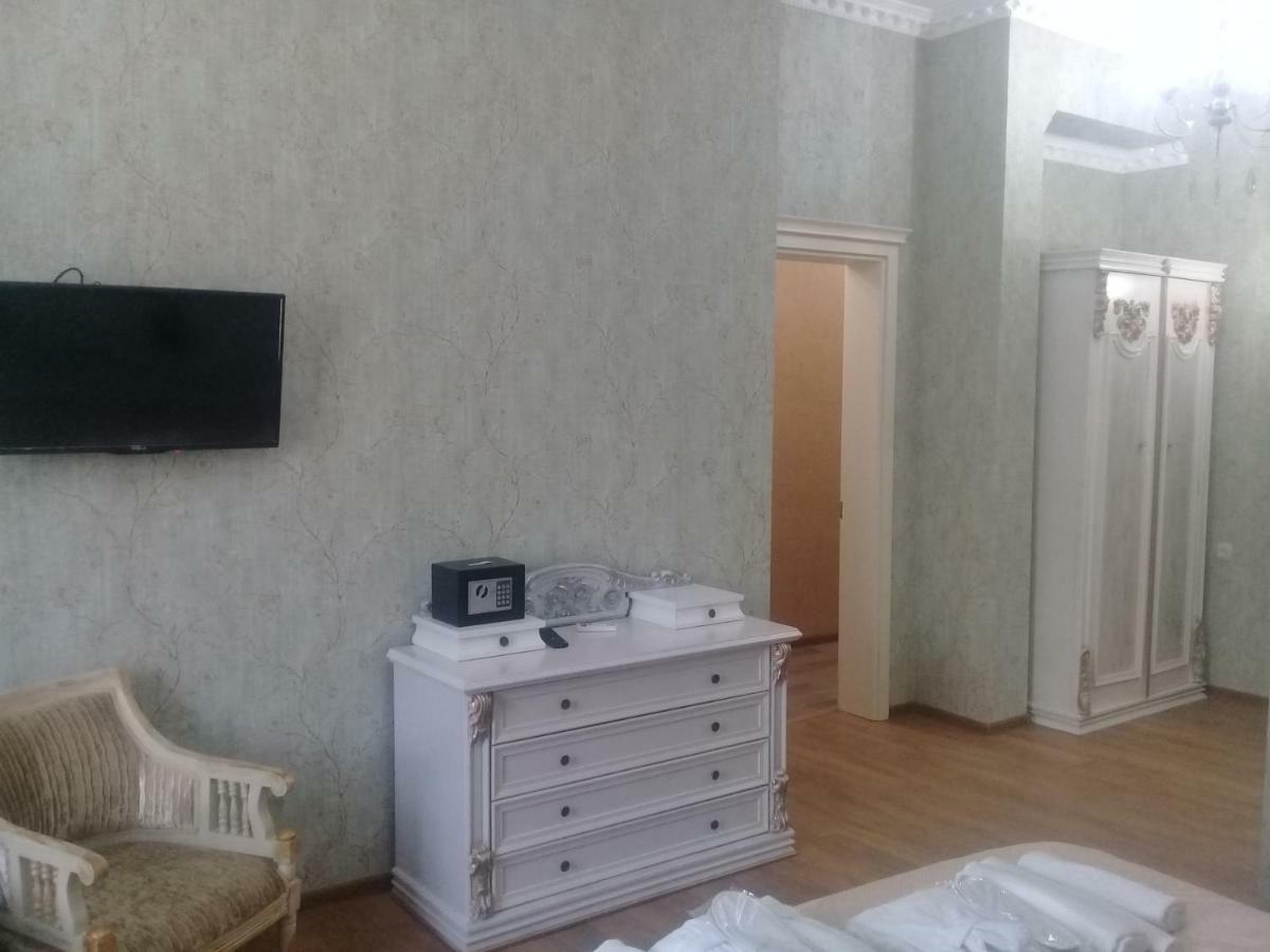 Borjomi Classic Hotel Ngoại thất bức ảnh