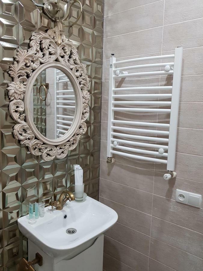 Borjomi Classic Hotel Ngoại thất bức ảnh